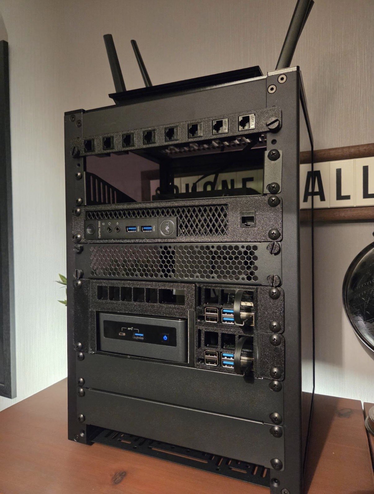 Homelab v1 rack photo